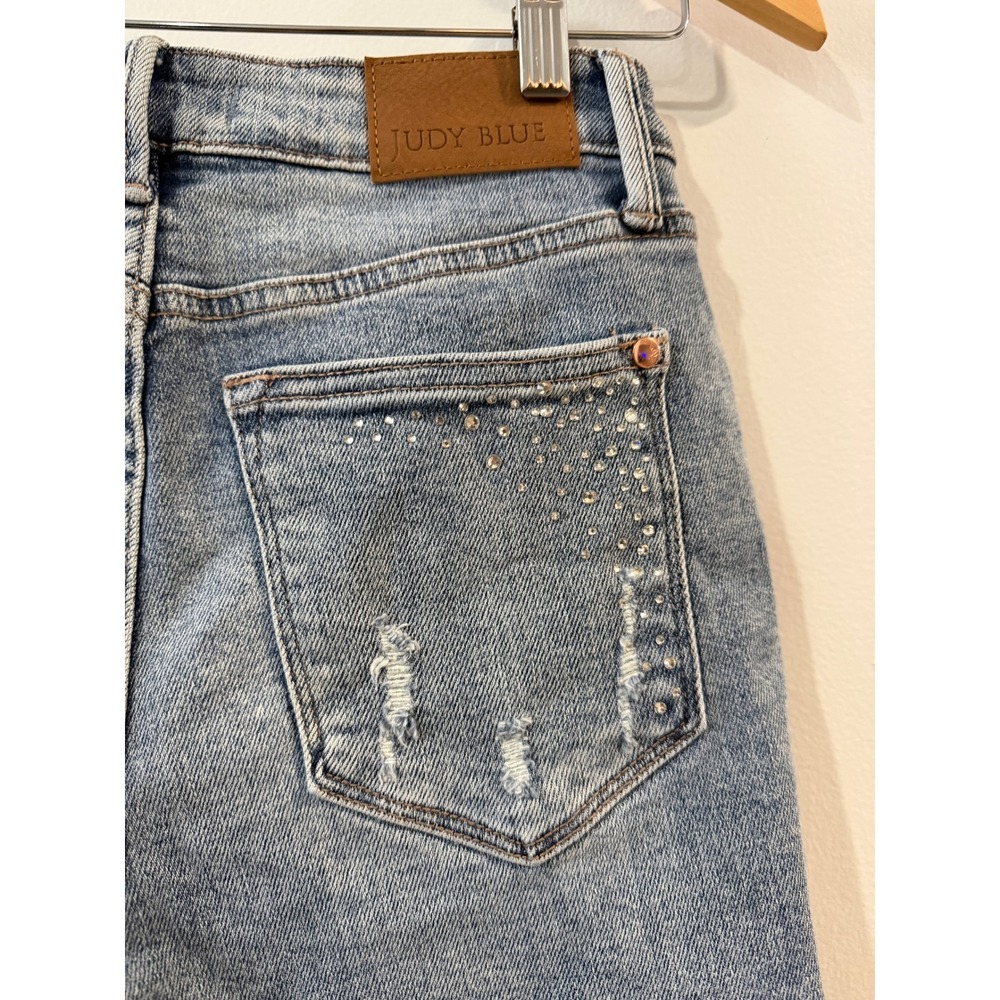 Judy Blue Rhinestone Embellished Distressed Denim Shorts Light Wash Small - Picture 5 of 5